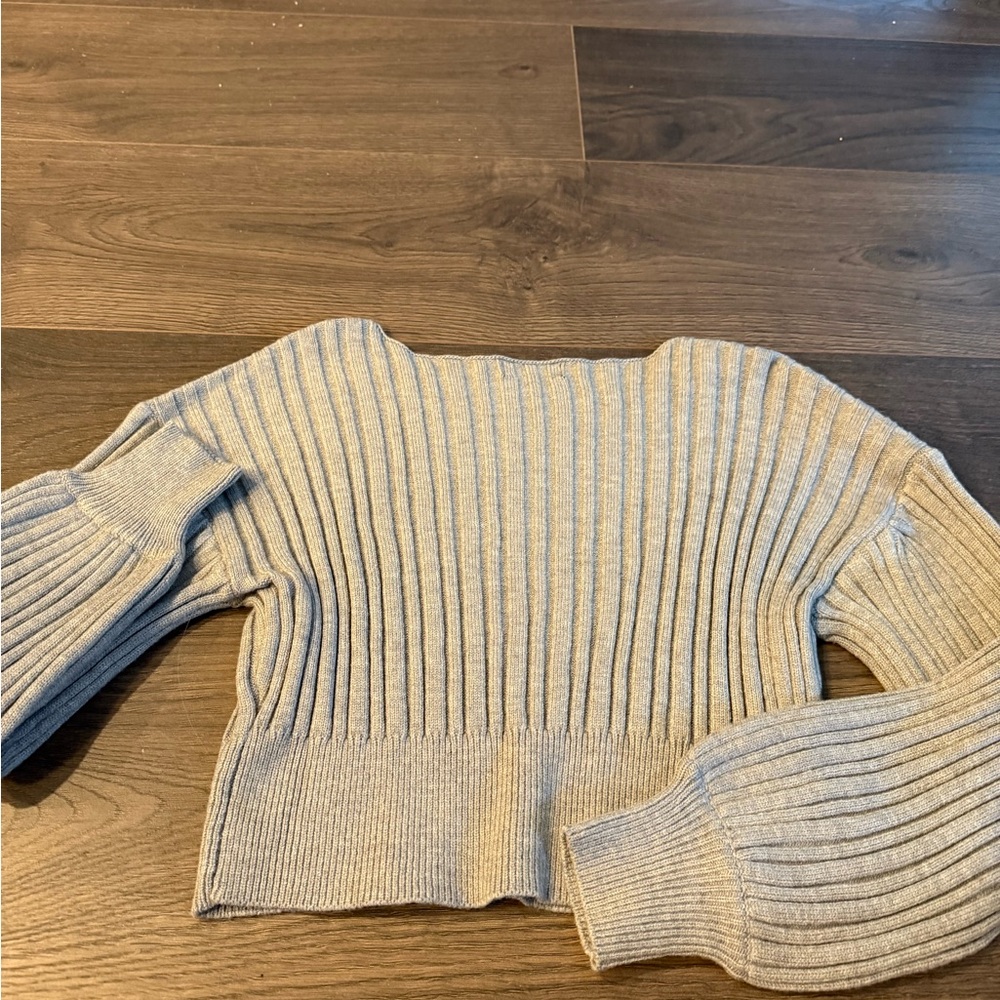 MAJORELLE Light Gray Ribbed Crew Neck Sweater - Picture 2 of 4